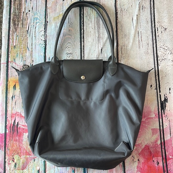 Longchamp Handbags - Lonchamp Le Pilage Gray